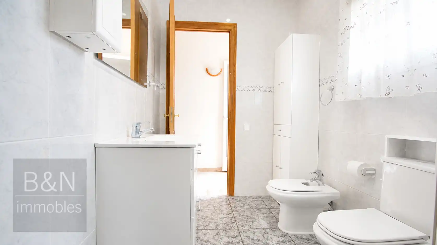 Badezimmer von Haus oder Chalet zum Verkauf in Terrassa mit Heizung und Schwimmbad