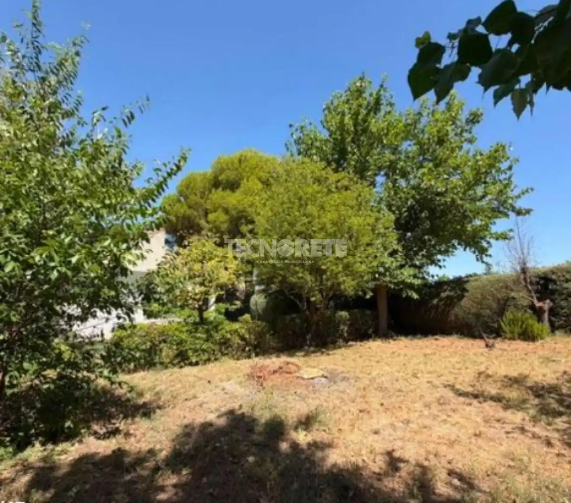 Houses for sale in Lillo  with Air Conditioner and Heating