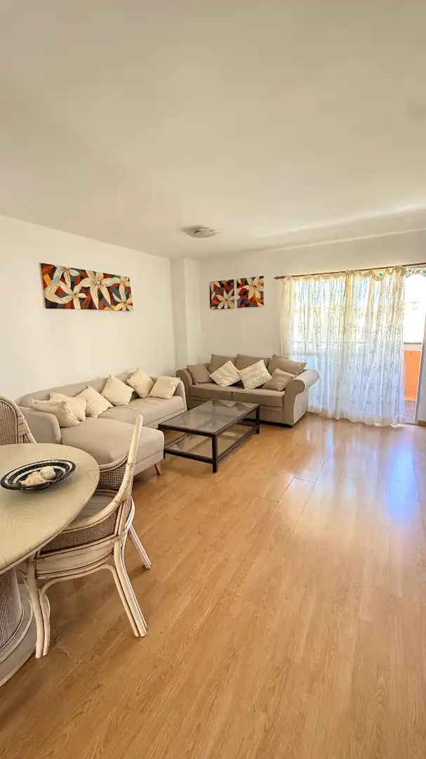 Sala de estar de Piso en venta en Torremolinos con Aire acondicionado, Terraza y Trastero
