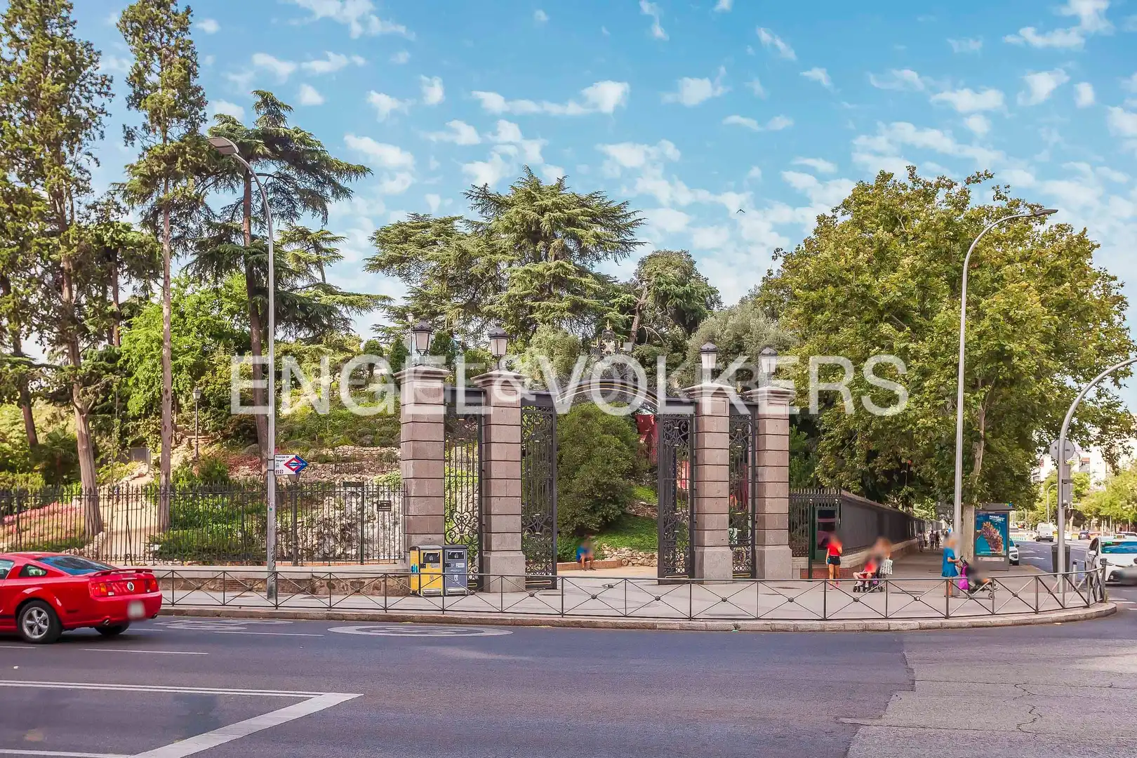 Vista exterior de Piso en venta en Madrid con Aire acondicionado y Calefacción