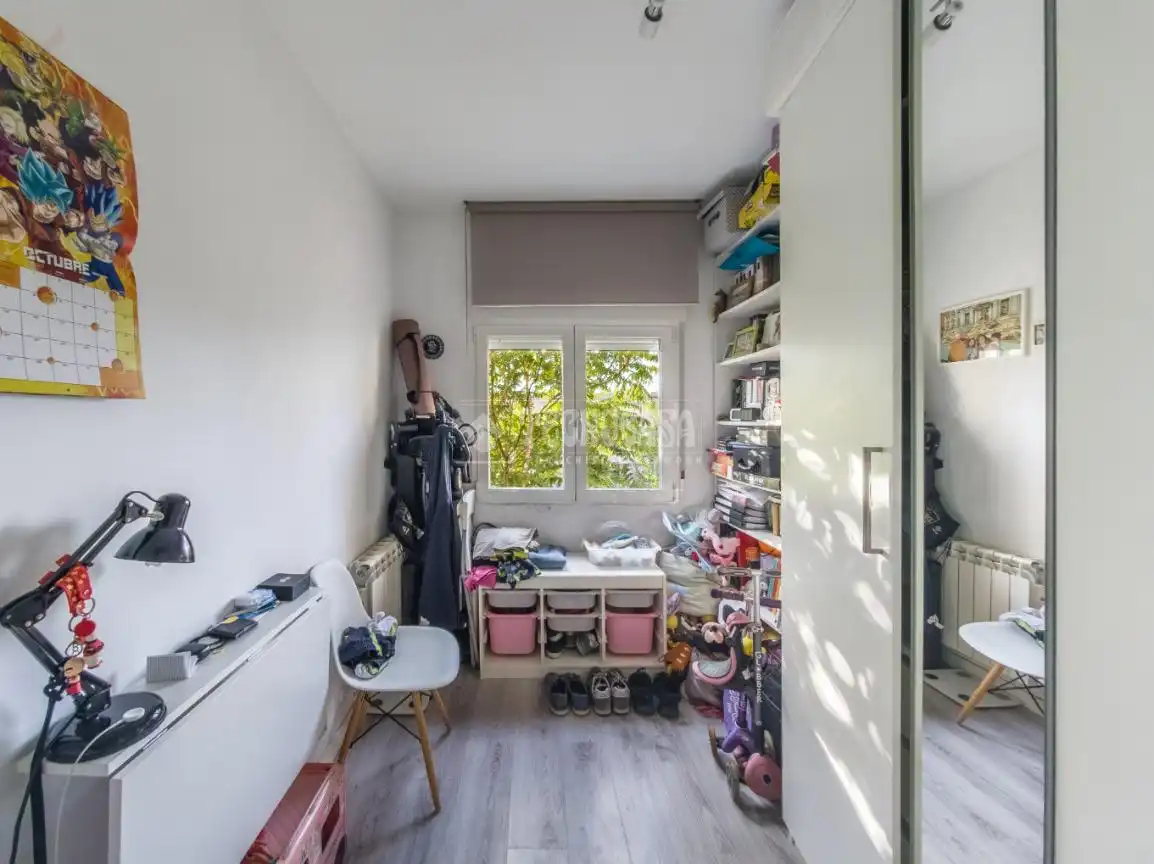 Bedroom of Flat for sale in Madrid  with Air Conditioner and Heating