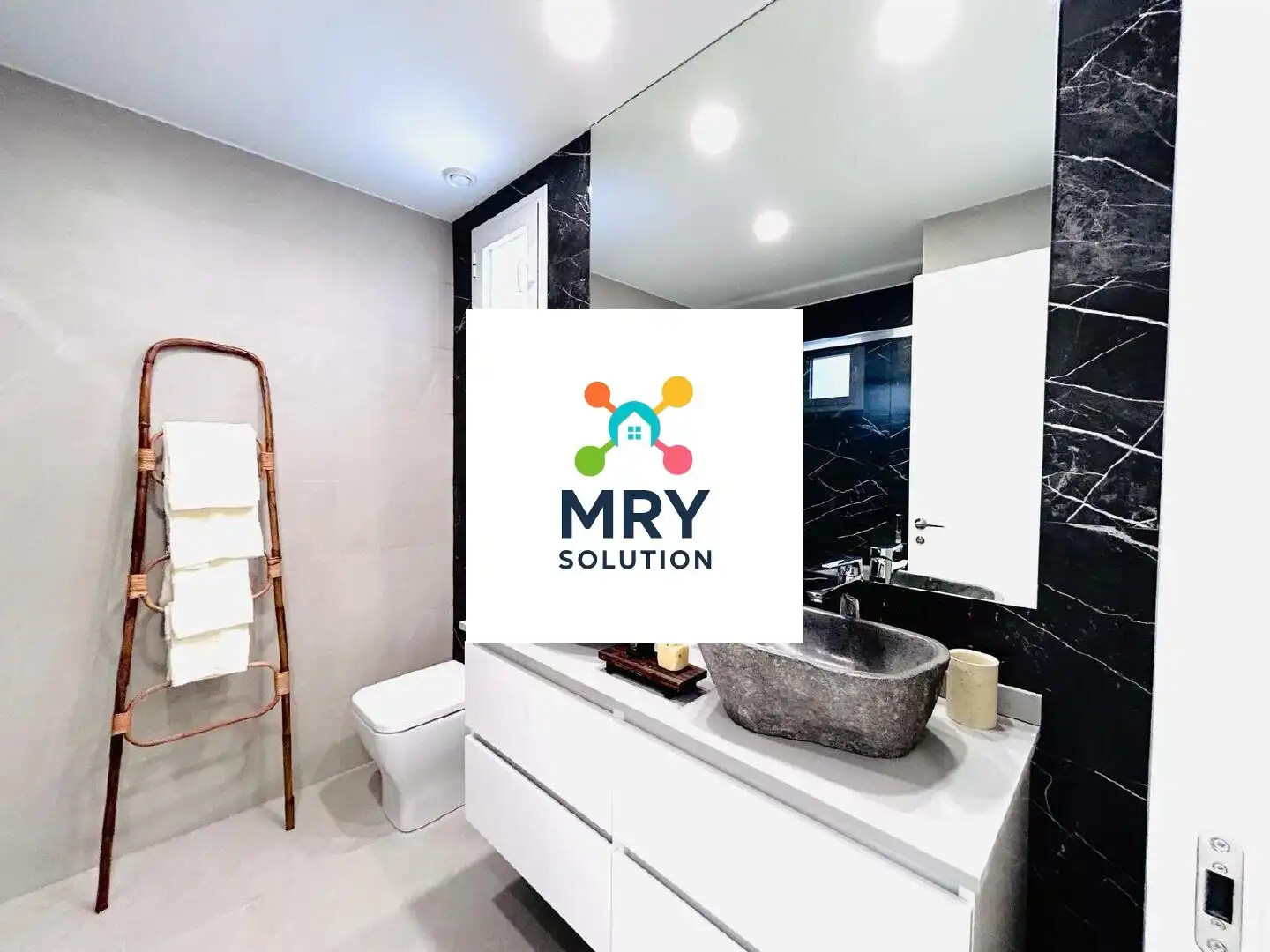 Bathroom of Houses for sale in Benidorm