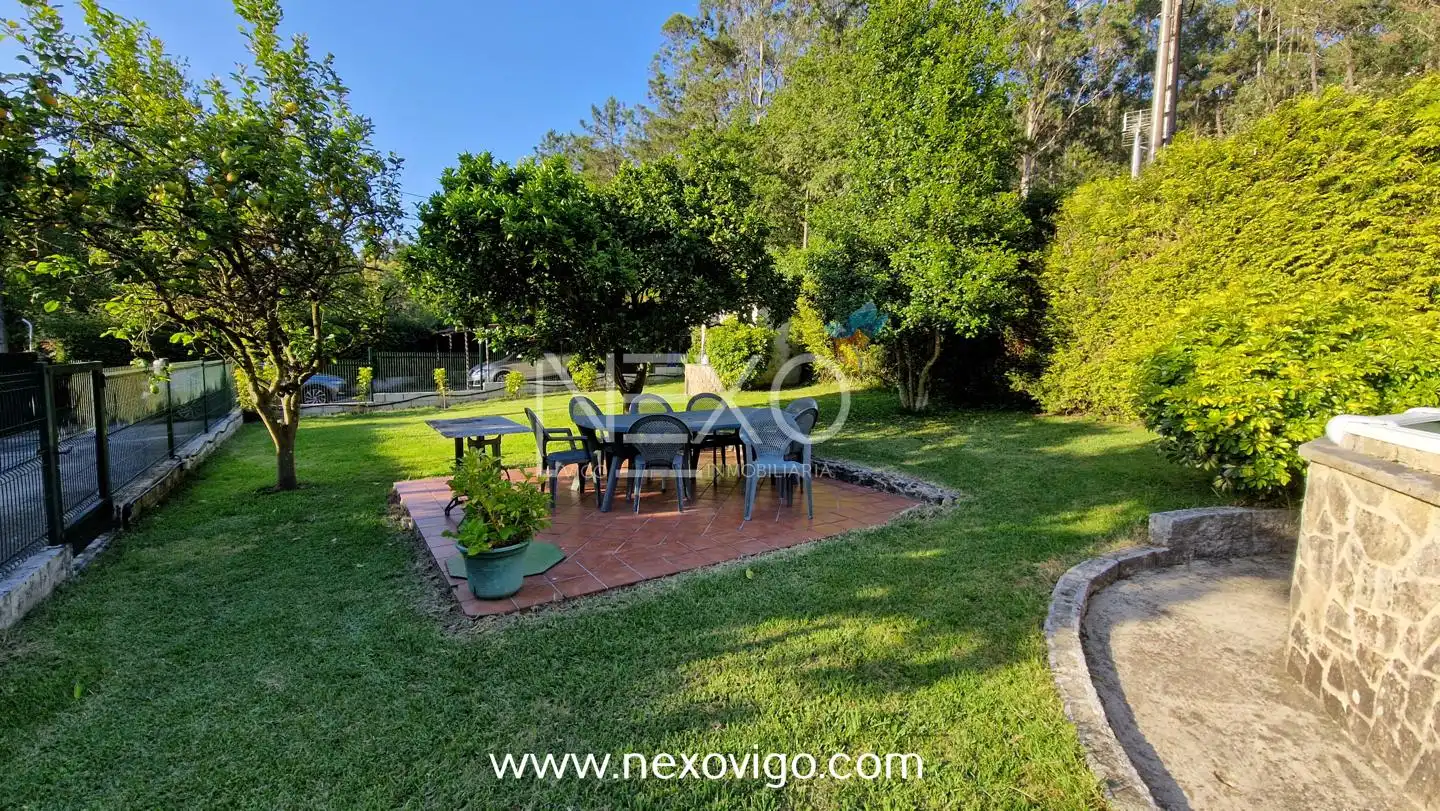 Jardín de Casa o chalet en venta en Cangas  con Calefacción, Jardín privado y Piscina