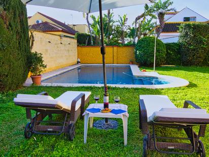 Jardí de Casa o xalet en venda en Espartinas amb Aire condicionat, Terrassa i Piscina