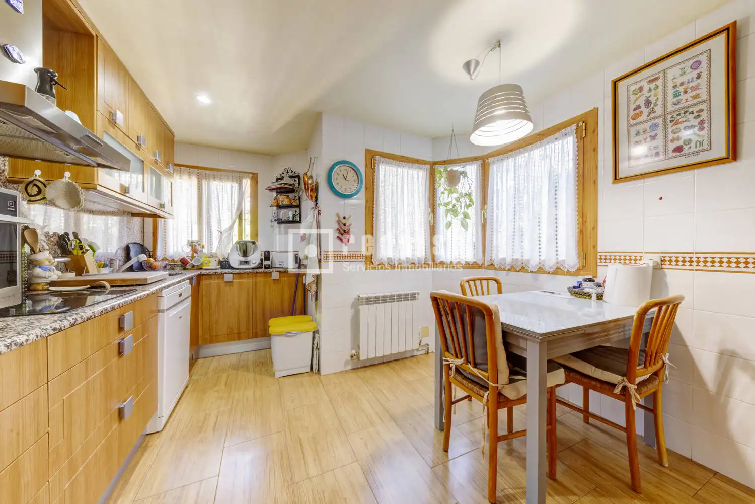 Cocina de Casa o chalet en venta en Las Rozas de Madrid con Aire acondicionado, Calefacción y Jardín privado