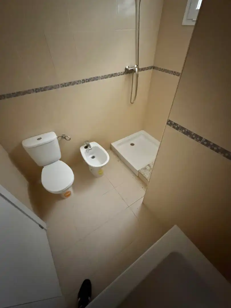 Baño de Piso en venta en Almazora / Almassora con Balcón y Piscina comunitaria