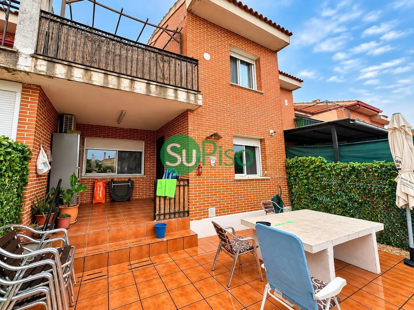 Terraced house with terrace for sale in Calle Hinojal 13, imagen 2