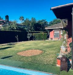 Garden of House or chalet for sale in Mairena del Aljarafe  with Air Conditioner and Swimming Pool