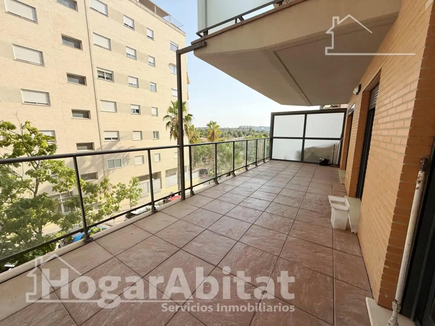 Vista exterior de Pis de lloguer en Paterna amb Aire condicionat, Calefacció i Jardí privat