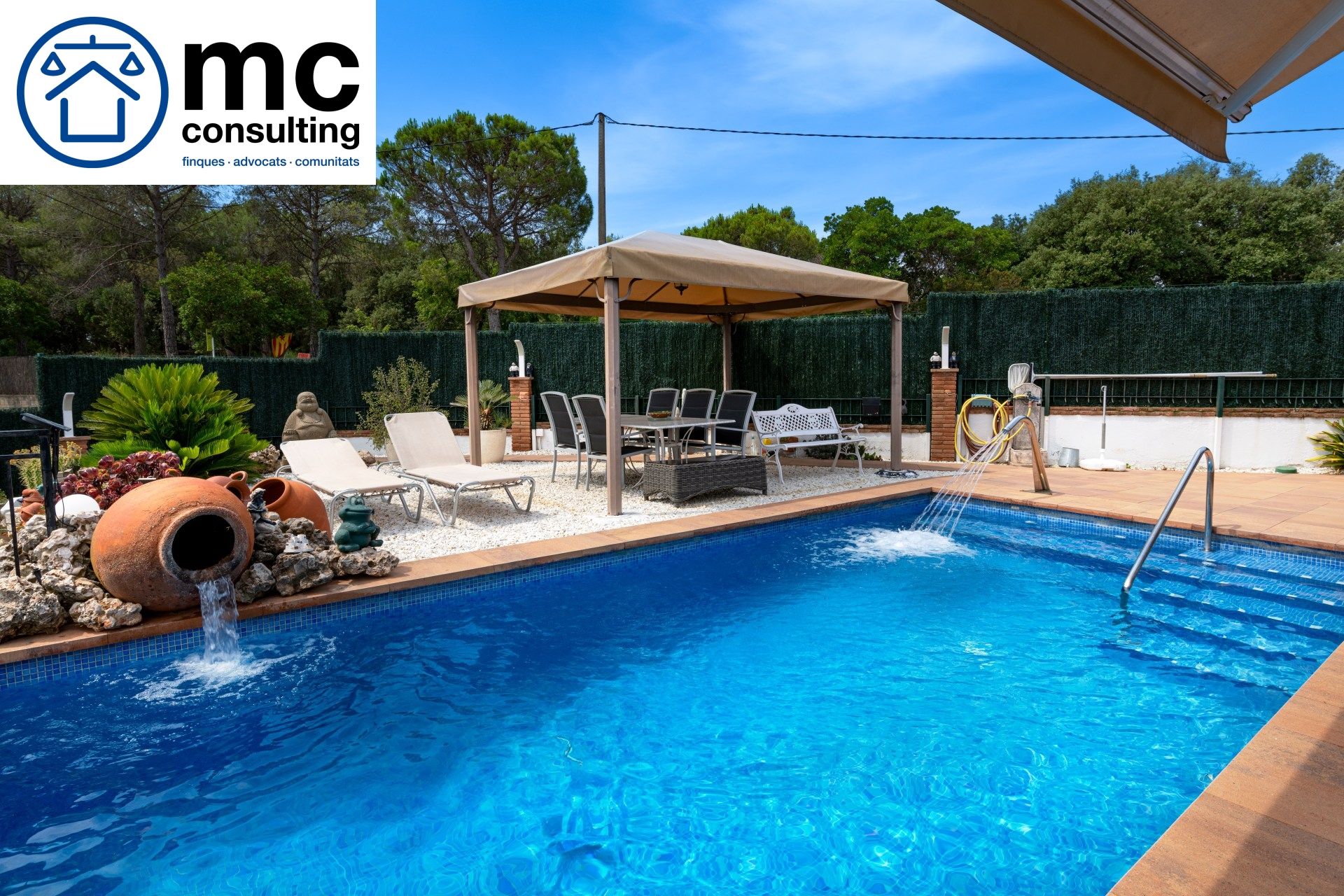 Piscina de Casa o xalet en venda en L'Ametlla del Vallès amb Aire condicionat, Calefacció i Terrassa