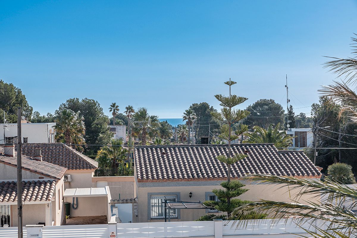 Exterior view of House or chalet for sale in L'Ametlla de Mar   with Air Conditioner, Heating and Private garden