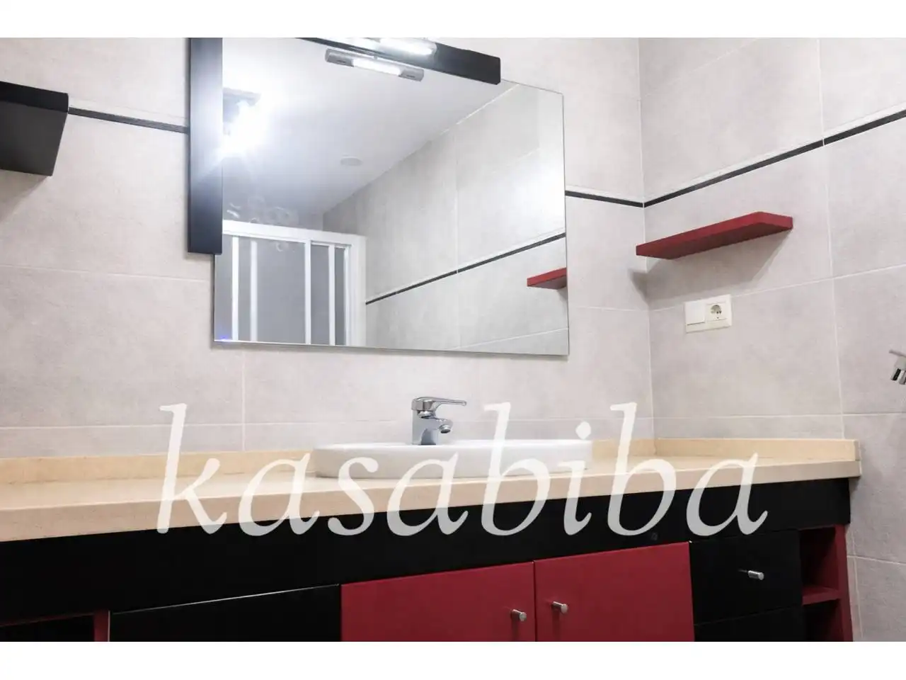 Badezimmer von Wohnung zum Verkauf in Rocafort mit Klimaanlage und Heizung