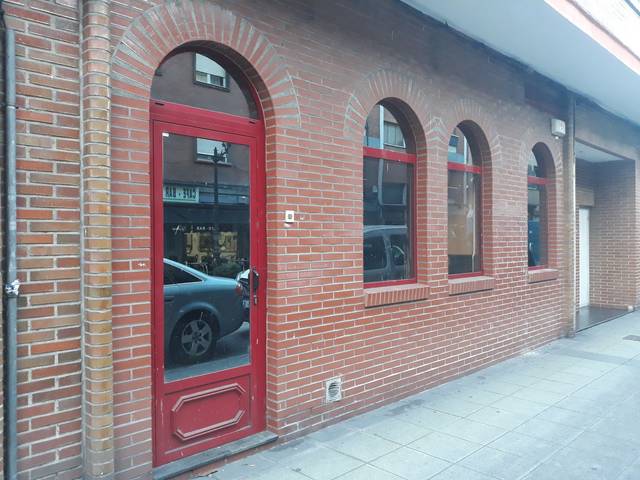 Local comercial en Venta en Sama