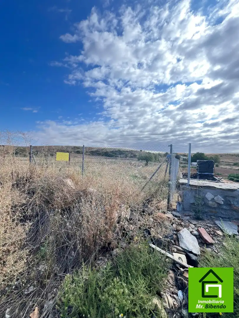 Land for sale in Almaraz de Duero, Zamora