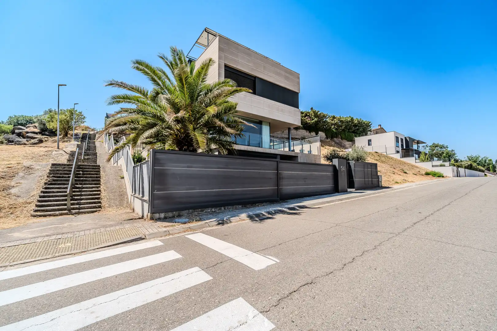 Vista exterior de Casa o xalet en venda en Tàrrega amb Aire condicionat, Jardí privat i Terrassa