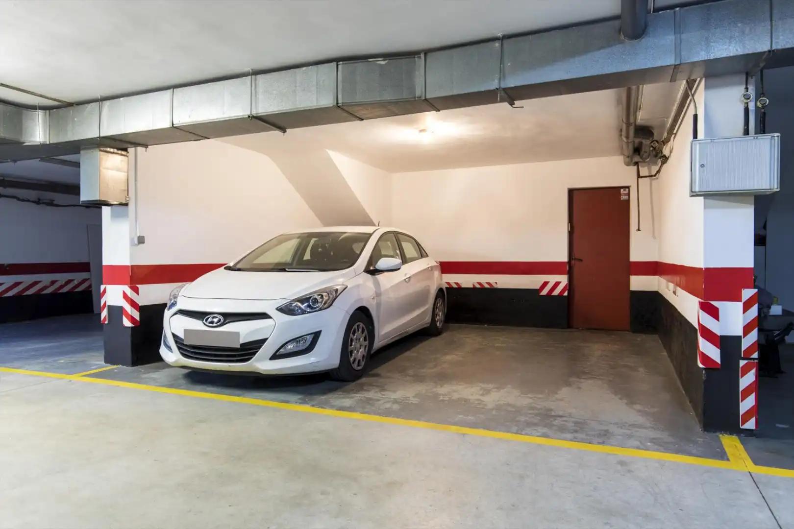 Parking of Detached homes for sale in Zaragoza  with Terrace, Storage room and Swimming Pool