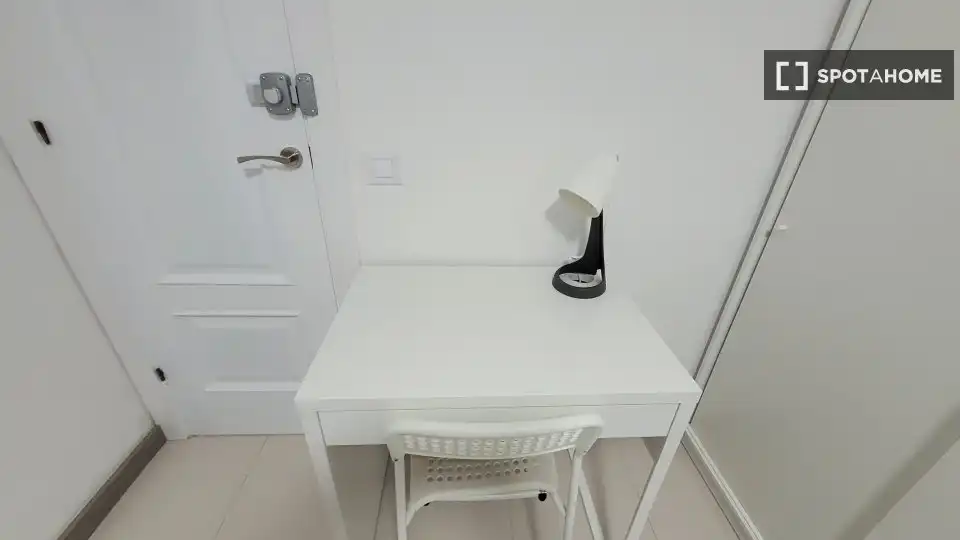 Room in L'Hospitalet de Llobregat, Barcelona