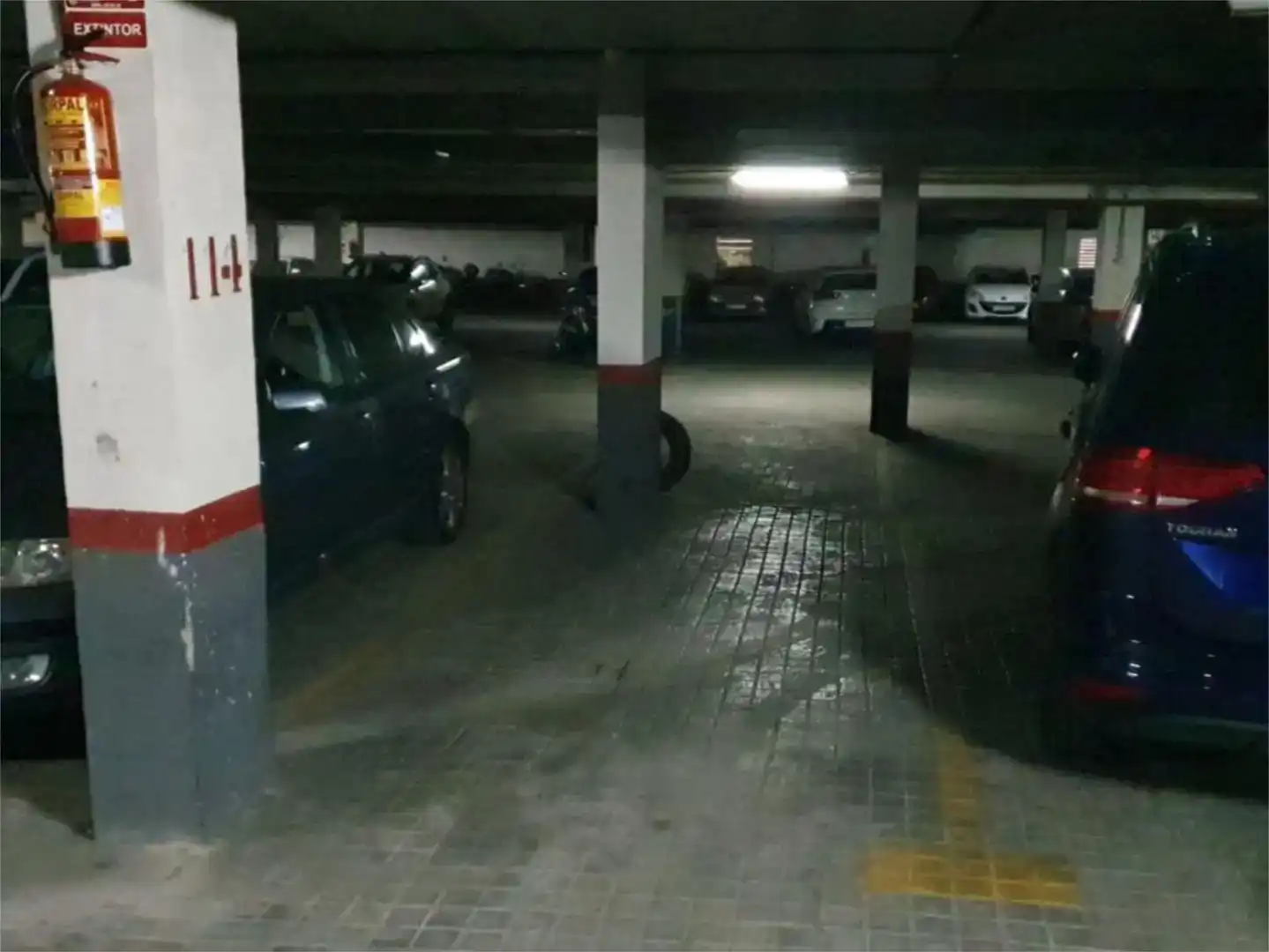 Parking of Garage for rent in Madrid