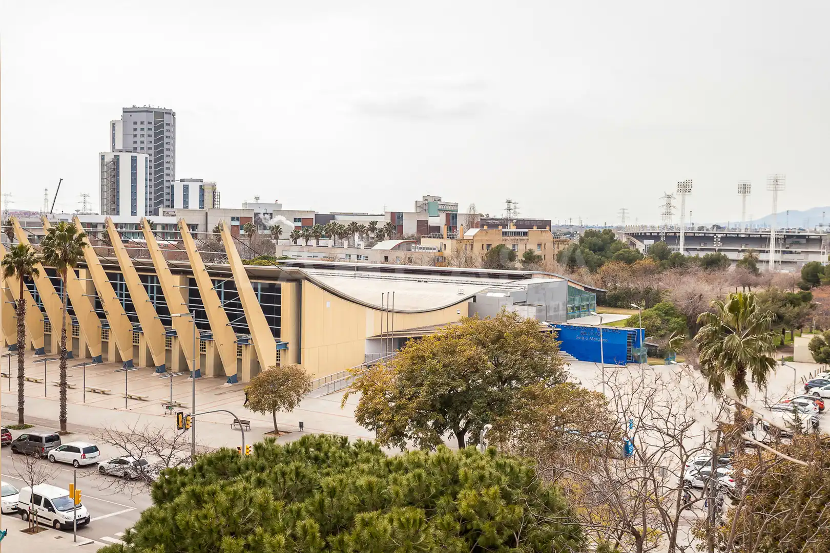 Vista exterior de Pis en venda en L'Hospitalet de Llobregat