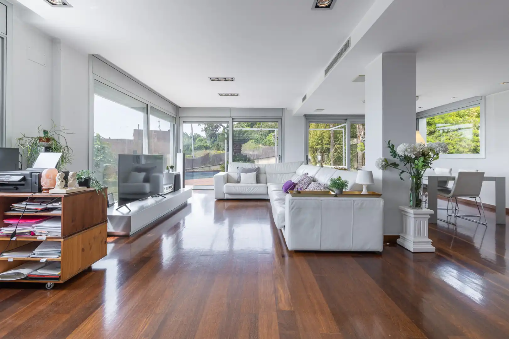 Living room of Houses for sale in Cerdanyola del Vallès  with Furnished