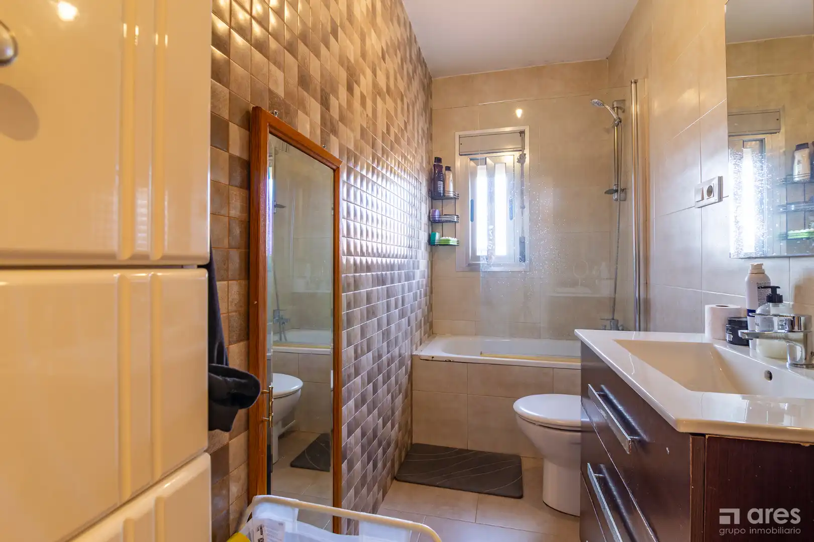 Baño de Piso en venta en Madrid con Aire acondicionado, Amueblado y Horno