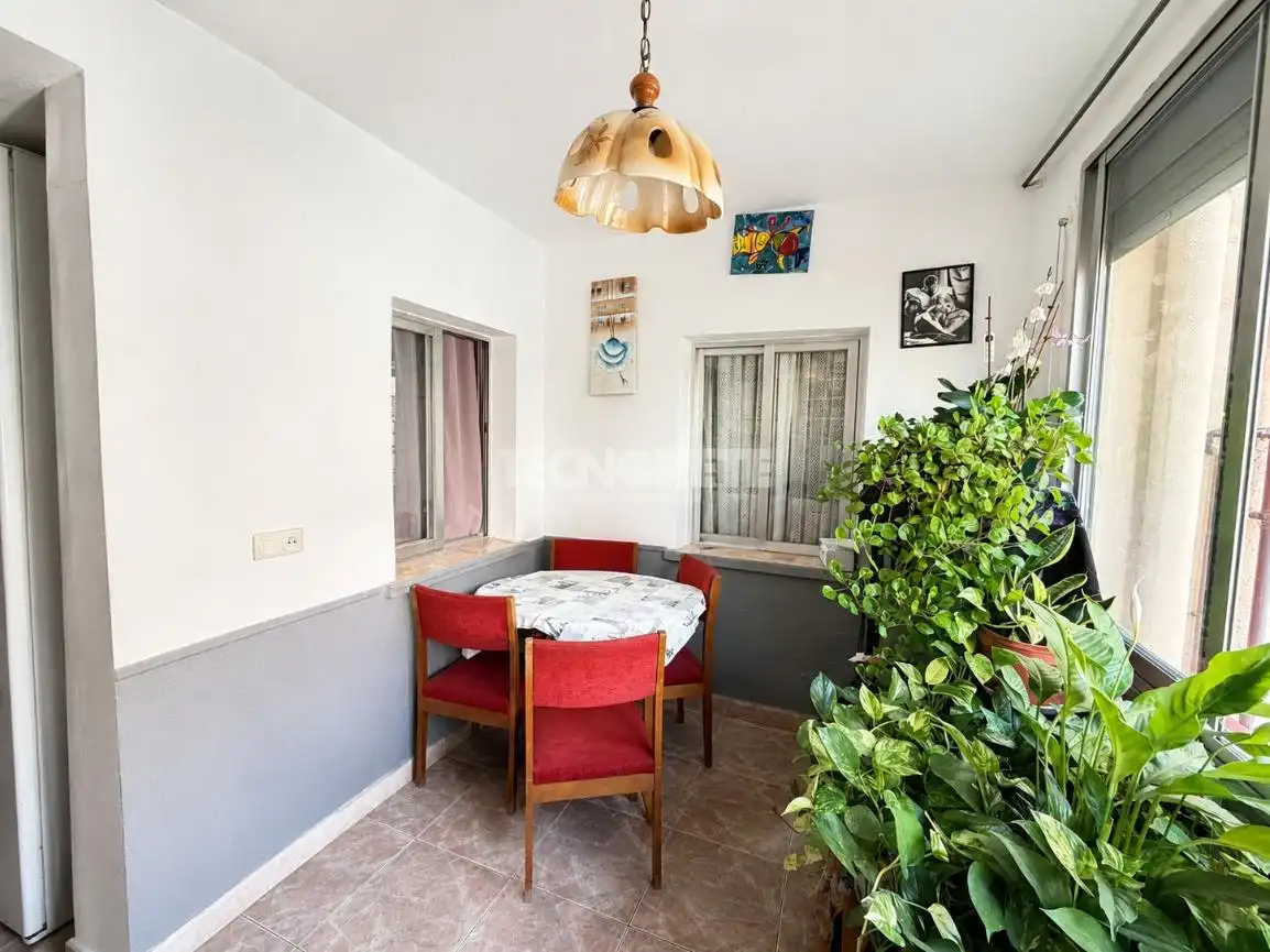 Comedor de Piso en venta en Madrid con Calefacción
