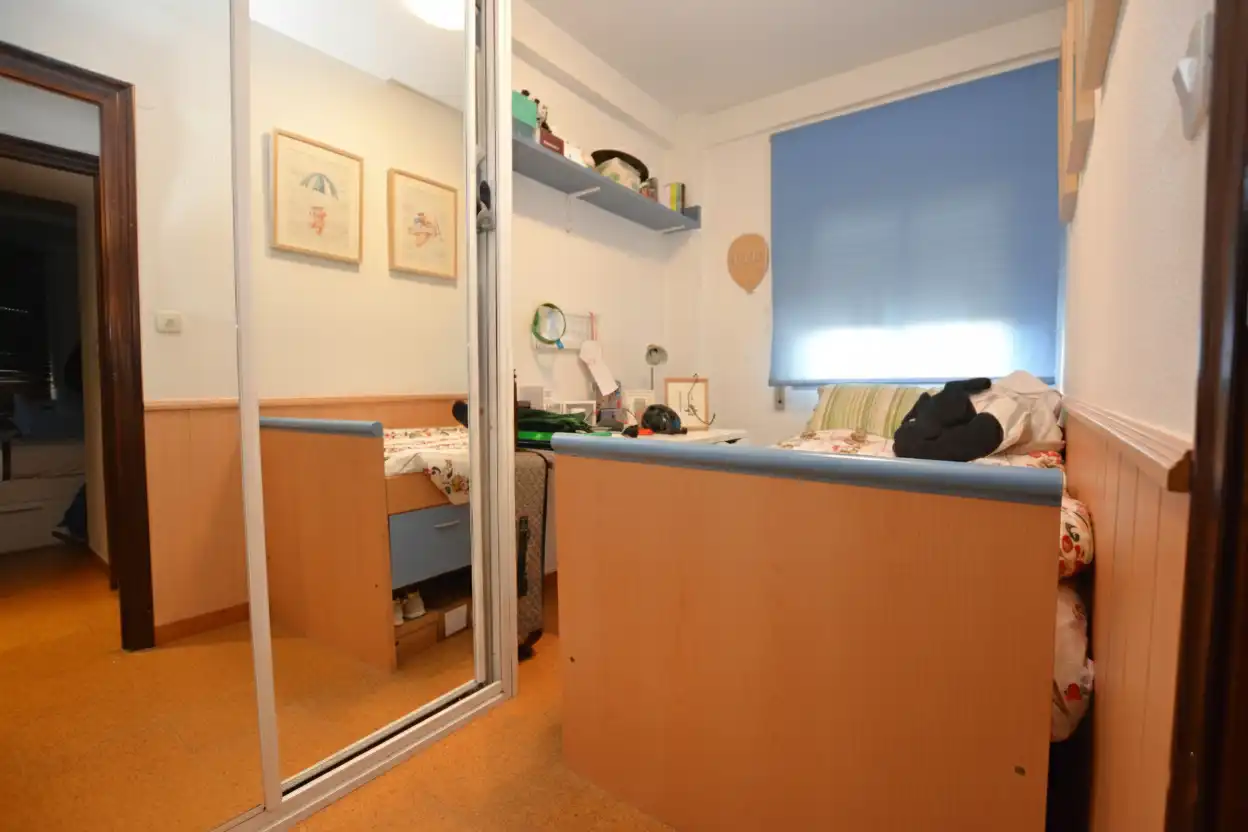 Bedroom of Flat for sale in Sevilla  with Air Conditioner, Heating and Terrace