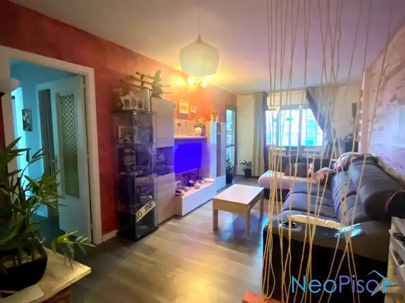 Sala de estar de Piso en venta en Alcorcón con Piscina comunitaria