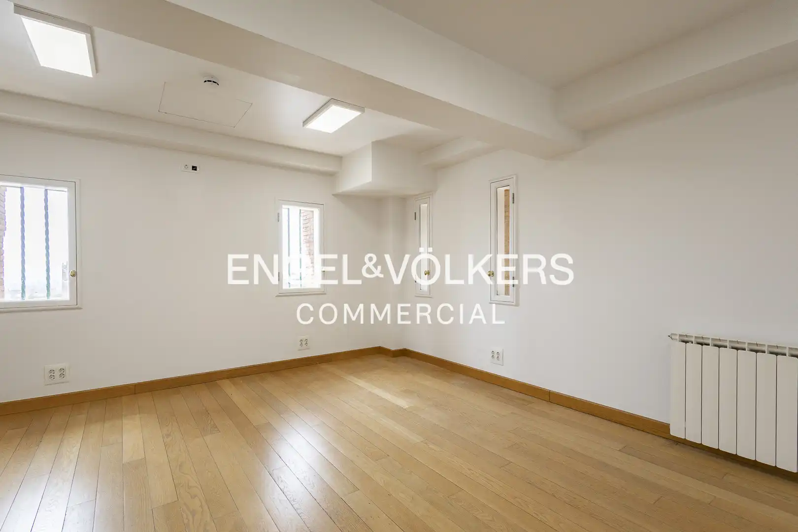 Büro zur Miete in Barcelona mit Klimaanlage und Terrasse
