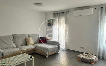 Living room of Flat to rent in Mislata  with Air Conditioner, Heating and Furnished