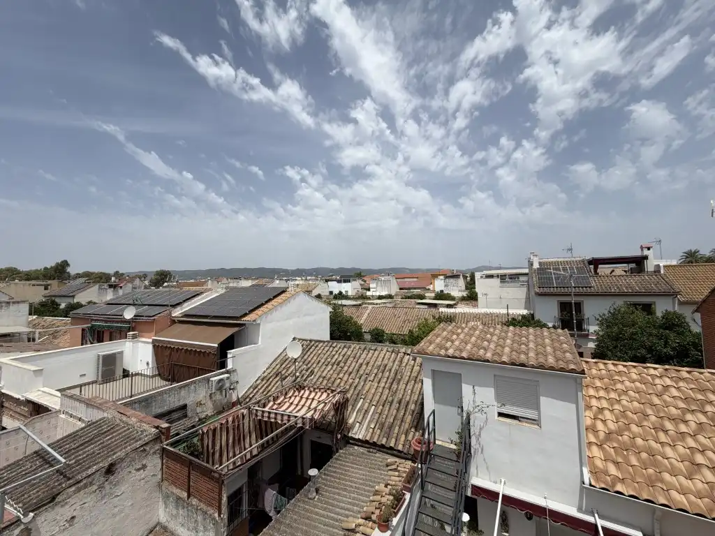 Vista exterior de Casa o xalet en venda en Córdoba amb Terrassa i Balcó