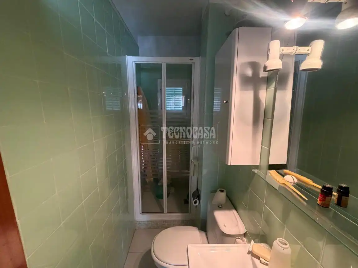 Baño de Piso en venta en Madrid con Calefacción y Terraza