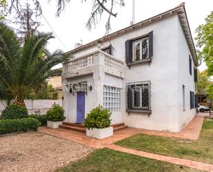 Vista exterior de Casa o xalet en venda en  Madrid Capital amb Jardí privat, Traster i Piscina