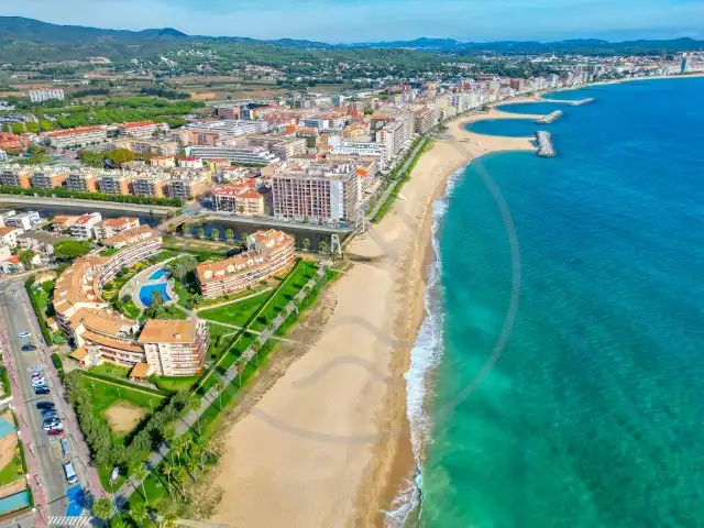 Vista exterior de Planta baja en venta en Calonge i Sant Antoni con Aire acondicionado, Calefacción y Jardín privado
