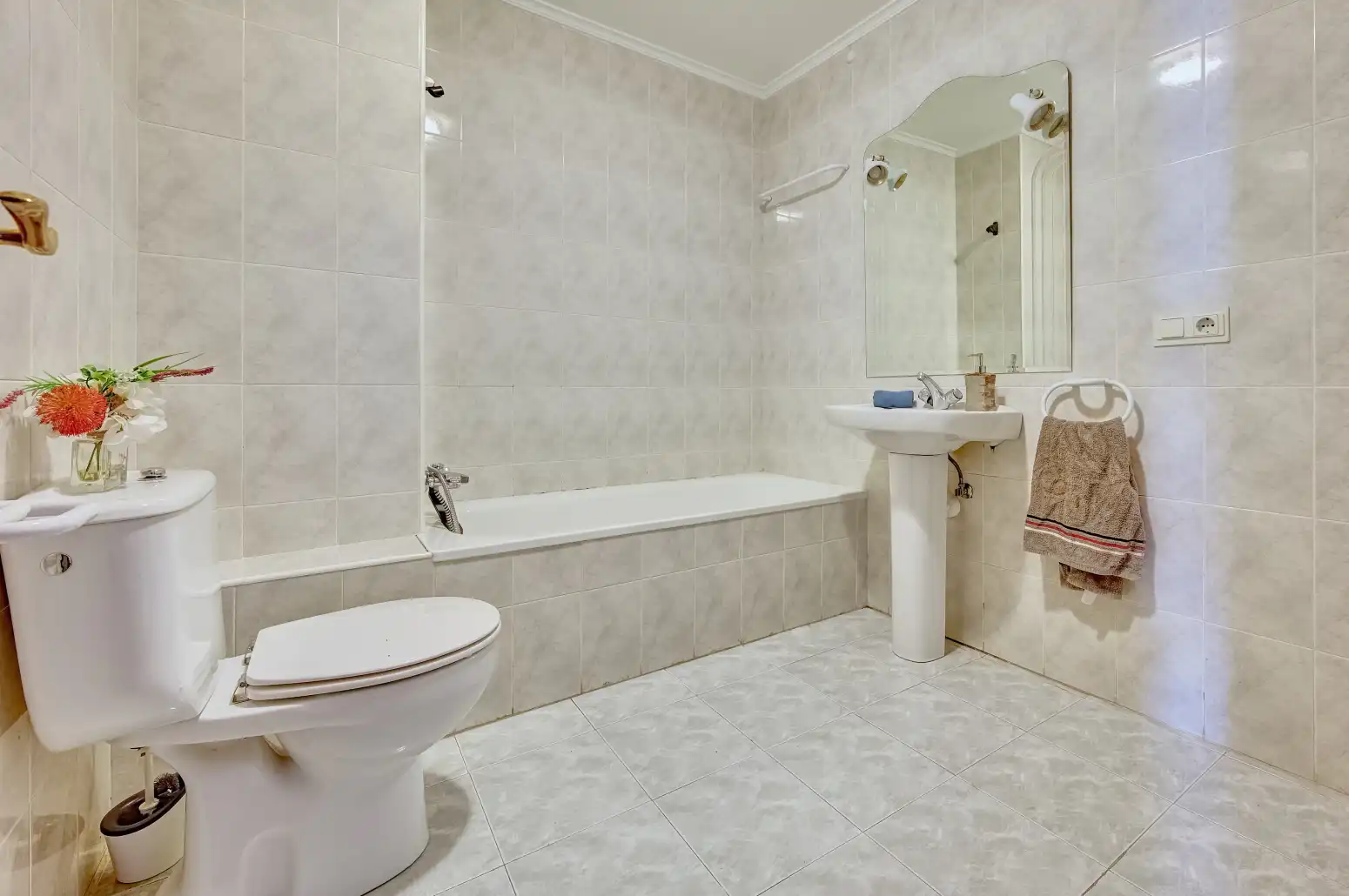 Baño de Ático en venta en  Pamplona / Iruña con Calefacción, Parquet y Balcón