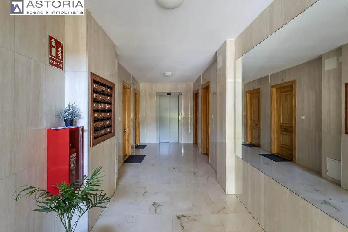 Flat for sale in Granada  with Heating