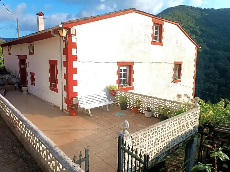 Terrace of Houses for sale in Taramundi  with Terrace and Furnished