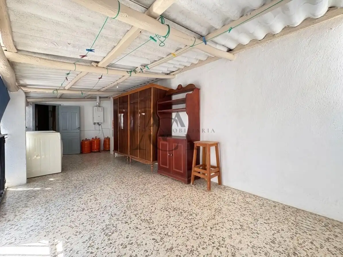 Houses for sale in Lucena  with Private garden