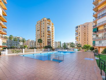 Pis amb piscina en venda a Calle de la playa