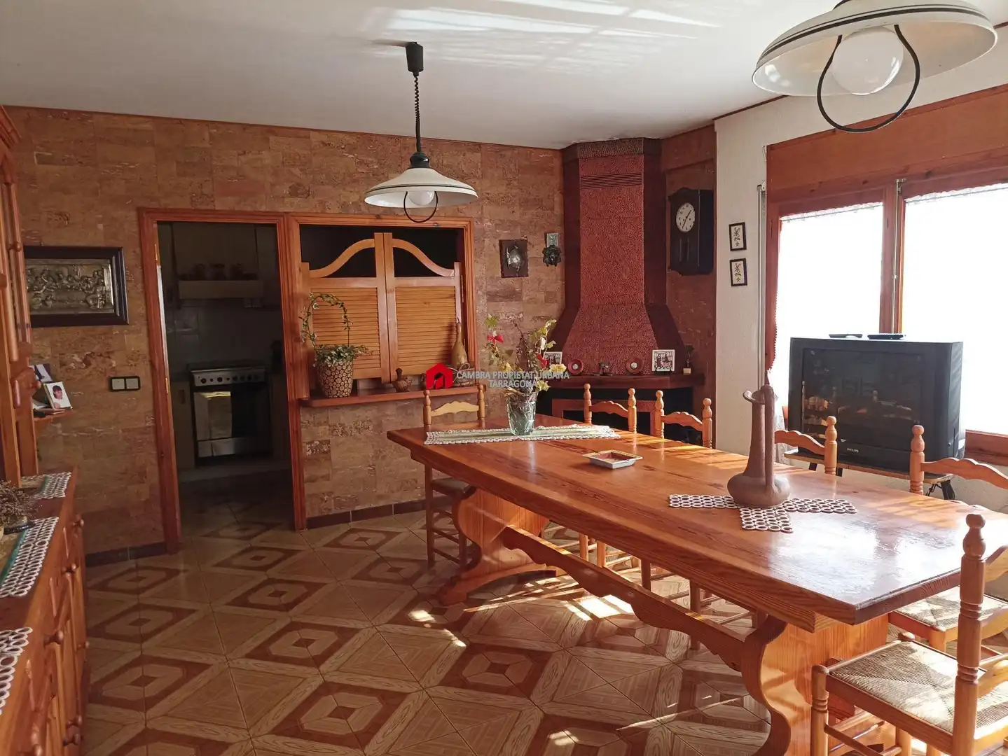 Menjador de Finca rústica en venda en L'Aldea amb Aire condicionat, Calefacció i Jardí privat