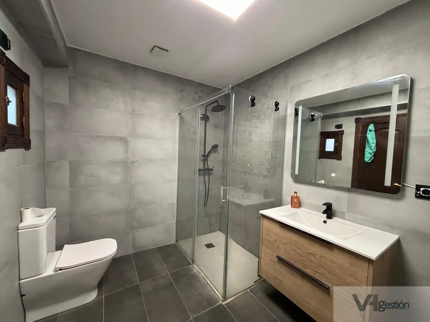 Baño de Piso en venta en Villamartín con Amueblado