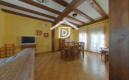 Living room of House or chalet for sale in Utiel  with Air Conditioner, Terrace and Swimming Pool