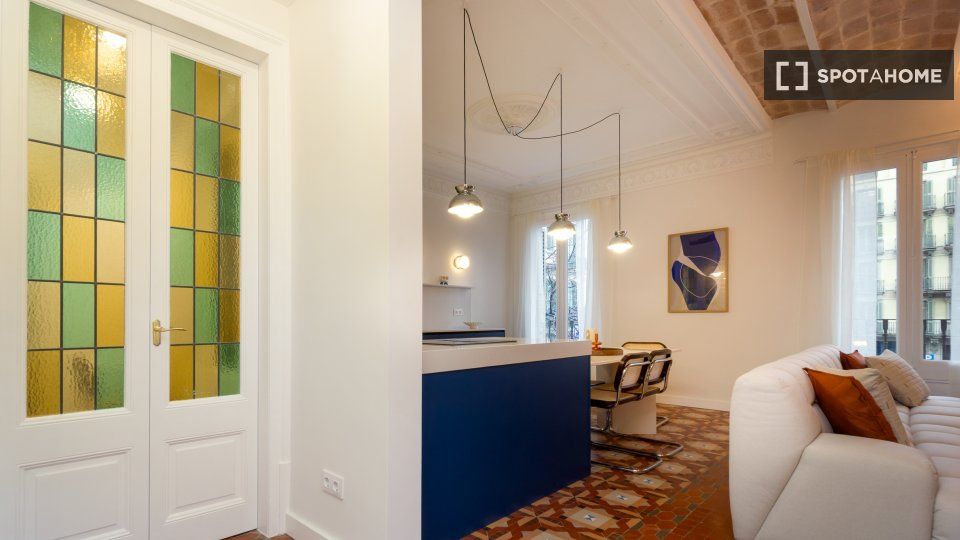 Flat to rent in  Barcelona Capital  with Air Conditioner, Heating and Furnished