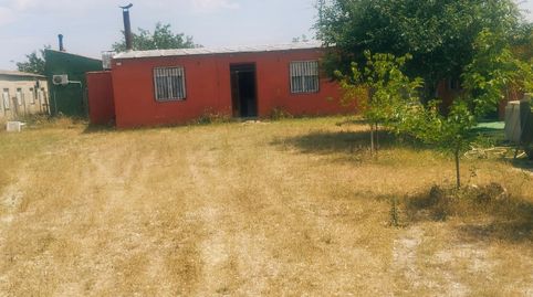 CASA CON TERRENO!!