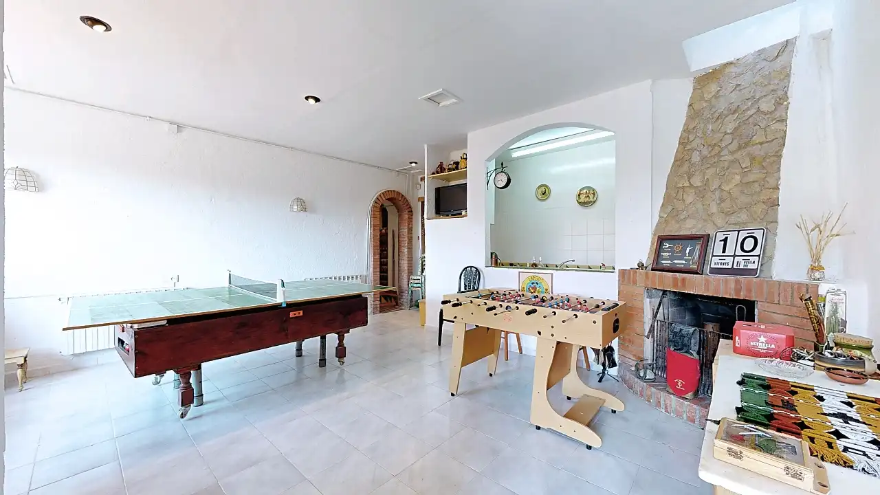 Sala d'estar de Casa o xalet en venda en Arenys de Munt amb Calefacció, Jardí privat i Terrassa