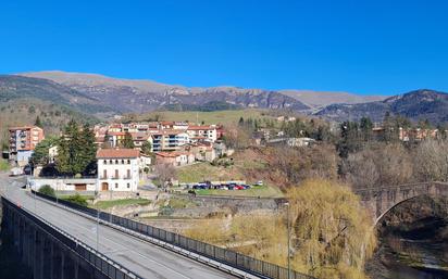 Exterior view of Duplex for sale in Sant Joan de les Abadesses  with Heating and Furnished