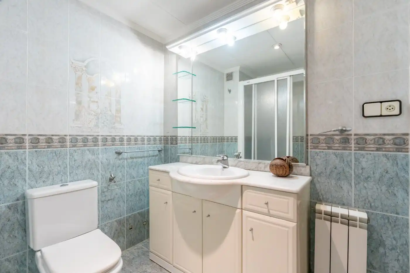 Baño de Piso en venta en Reus con Calefacción, Terraza y Balcón