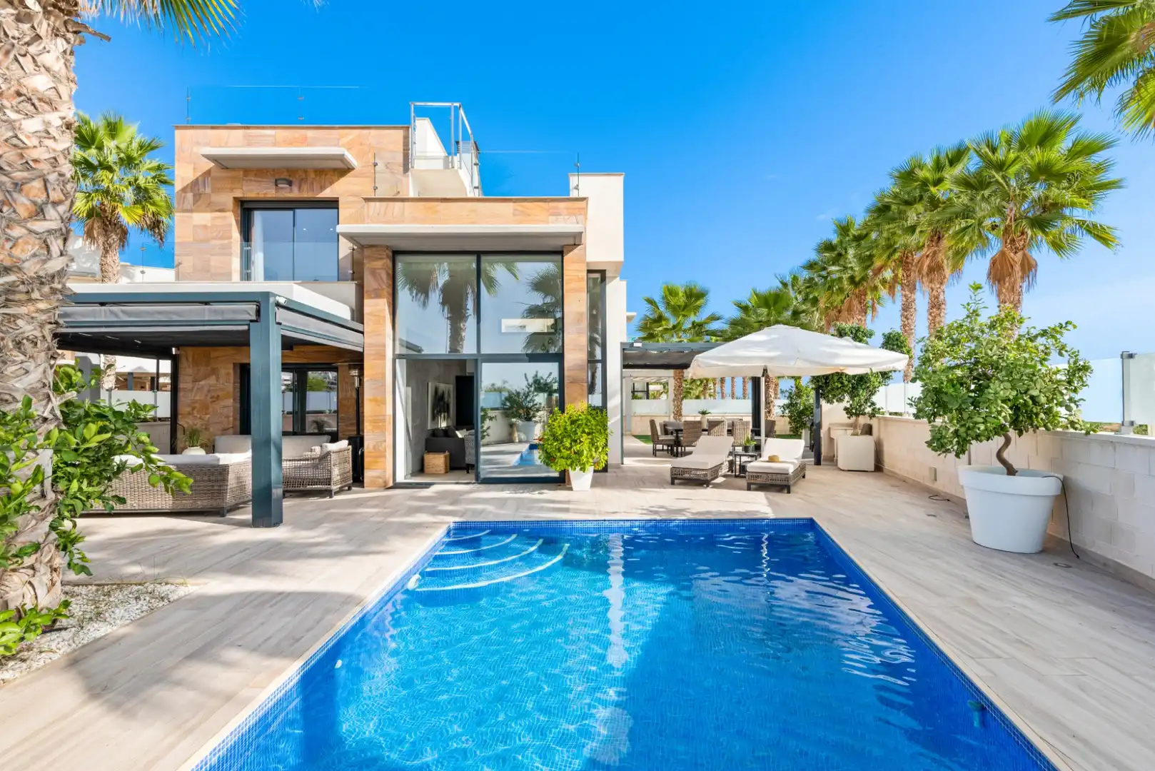 Piscina de Casa o chalet en venta en Orihuela