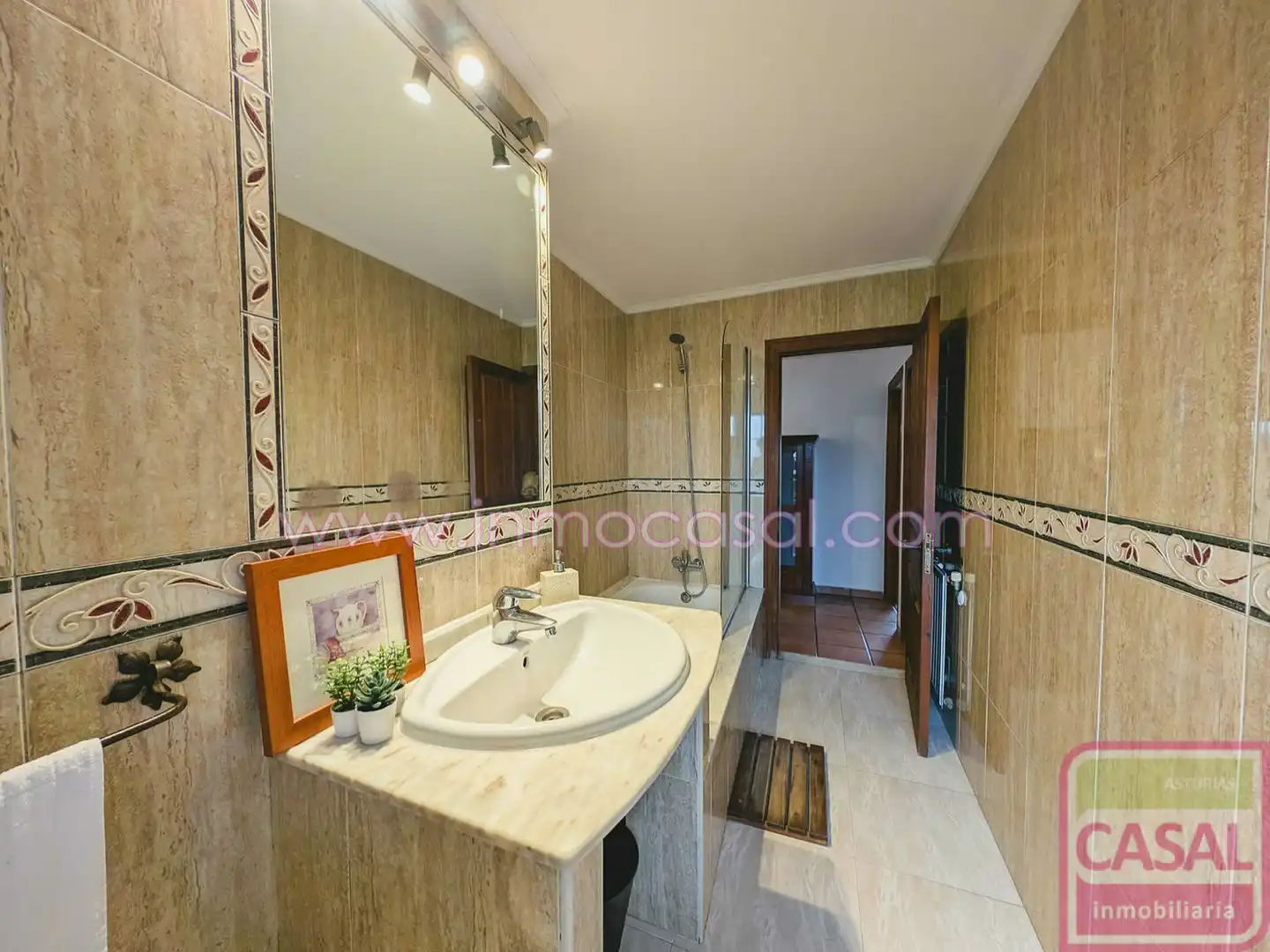 Baño de Casa o chalet en venta en Colunga con Calefacción, Terraza y Trastero
