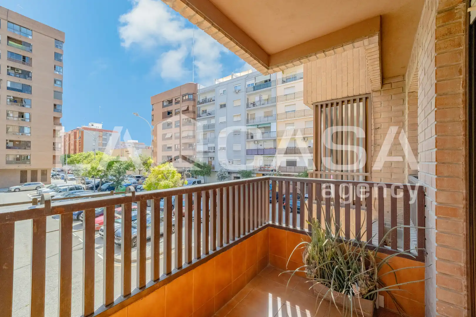 Vista exterior de Piso en venta en Valencia con Balcón